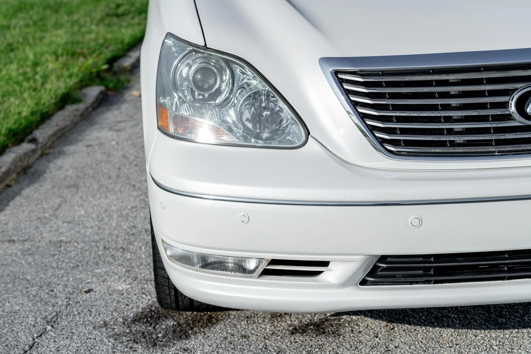 2005 Lexus LS 3rd Gen - Image 20 of 31
