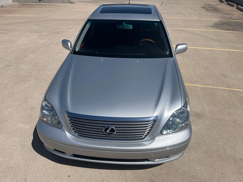 2005 Lexus LS 3rd Gen - Image 8 of 31