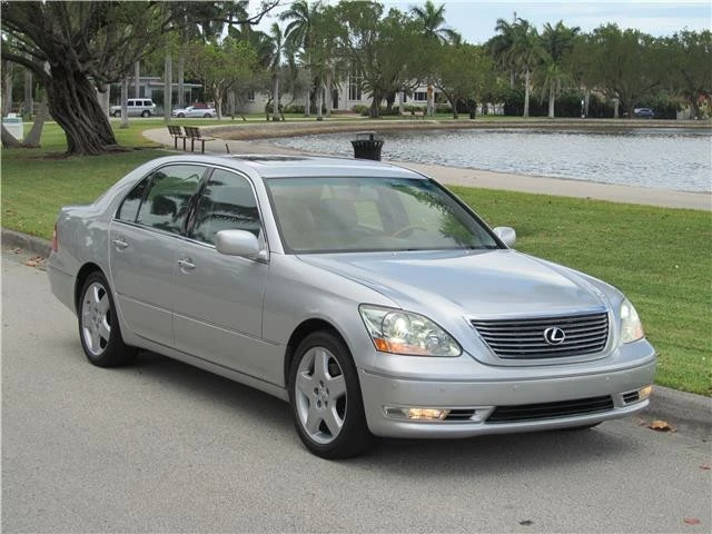 2005 Lexus LS 3rd Gen - Image 2 of 12