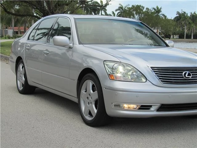2005 Lexus LS 3rd Gen - Image 3 of 12