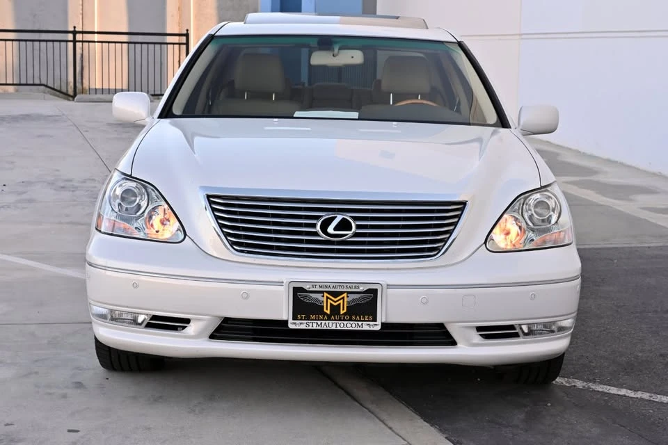 2005 Lexus LS 3rd Gen - Image 9 of 20
