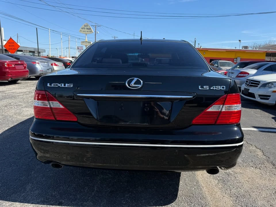 2005 Lexus LS 3rd Gen - Image 9 of 20