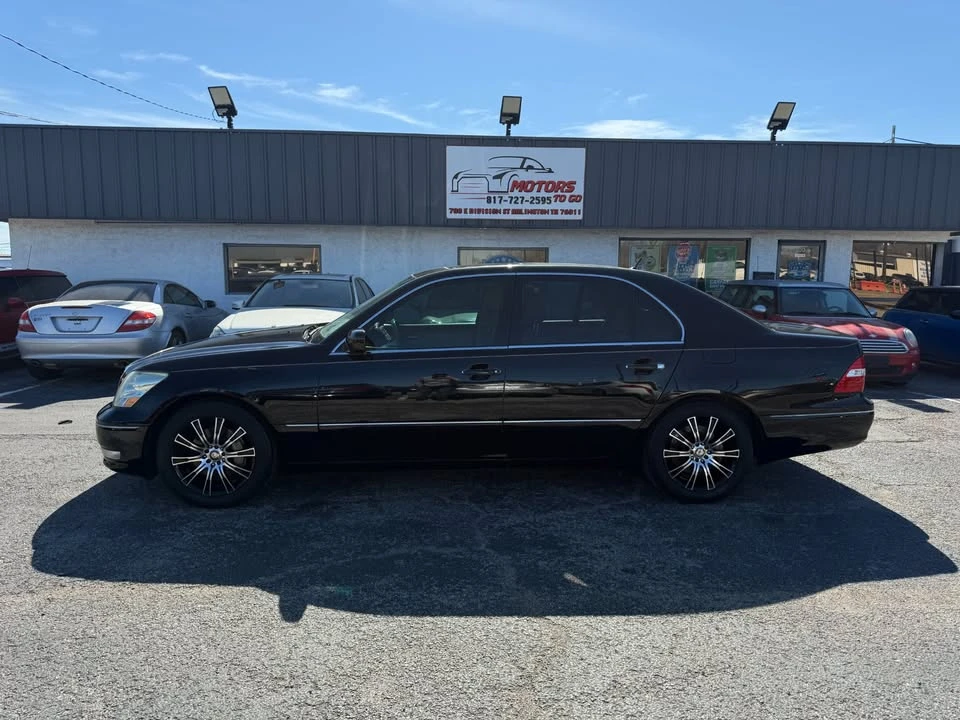 2005 Lexus LS 3rd Gen - Image 11 of 20