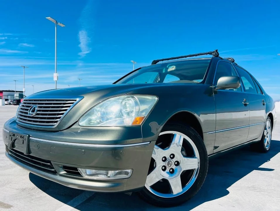 2005 Lexus LS 3rd Gen - Image 3 of 20