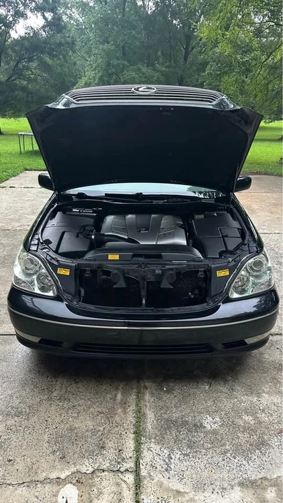 2005 Lexus LS 3rd Gen - Image 9 of 17