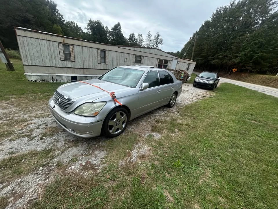 2005 Lexus LS 3rd Gen - Image 5 of 14