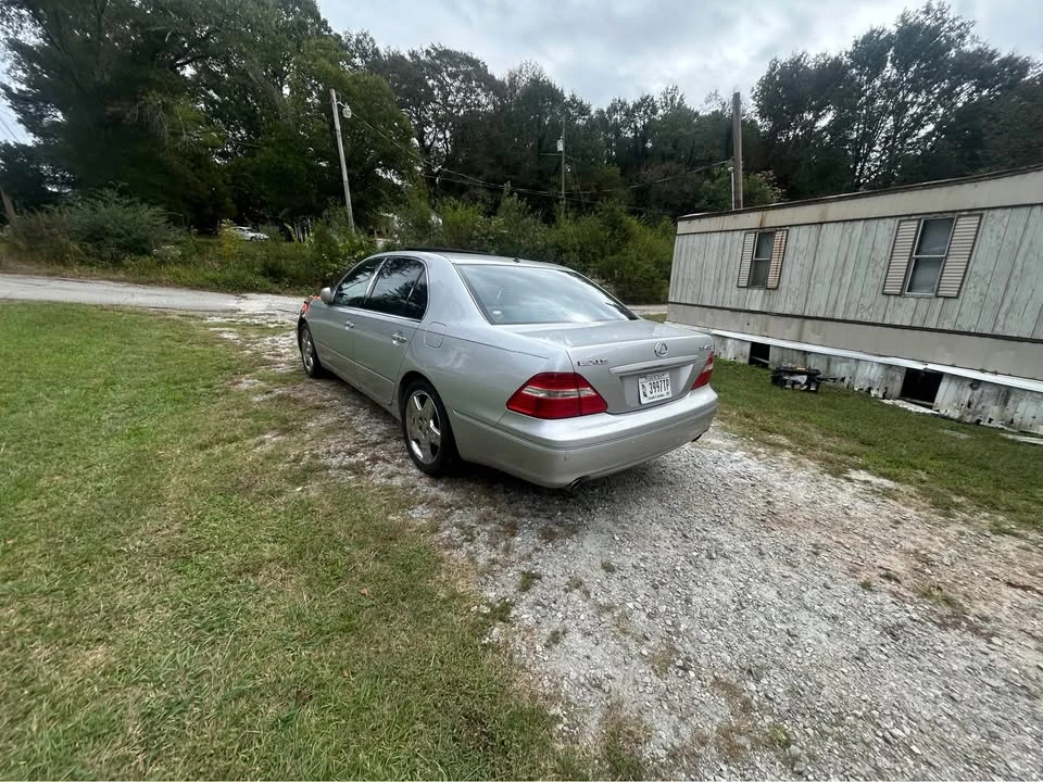 2005 Lexus LS 3rd Gen - Image 7 of 14