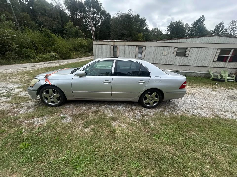 2005 Lexus LS 3rd Gen - Image 6 of 14