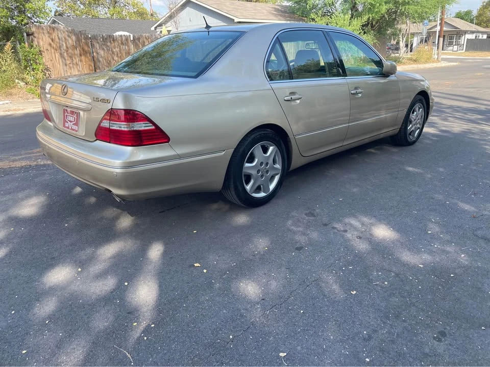 2005 Lexus LS 3rd Gen - Image 4 of 19