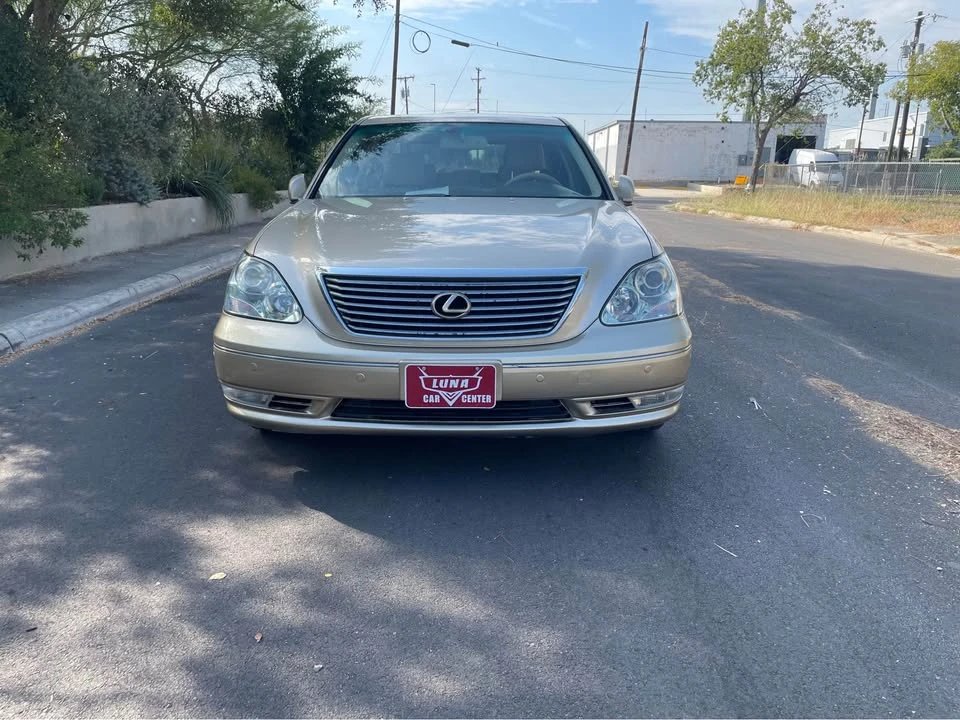 2005 Lexus LS 3rd Gen - Image 2 of 19