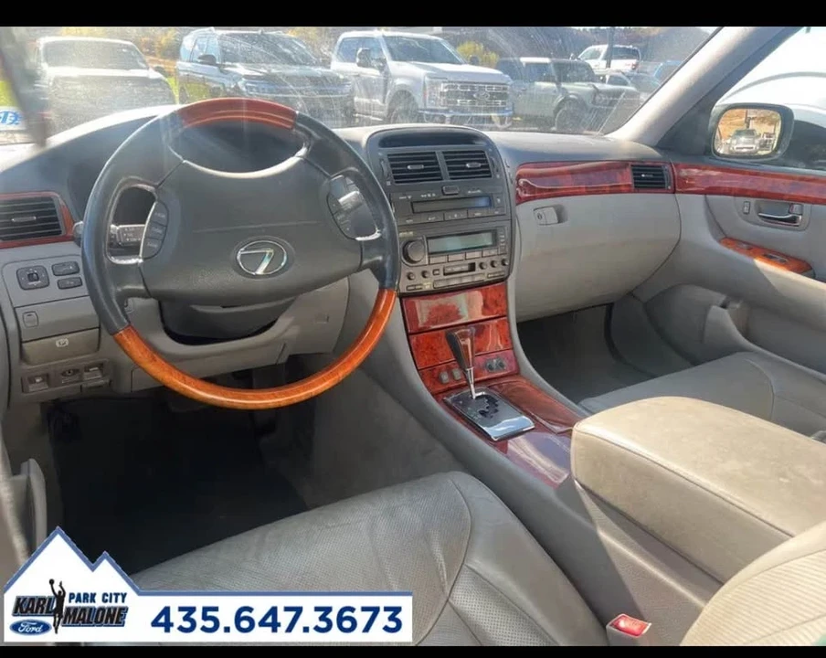 2005 Lexus LS 3rd Gen - Image 7 of 8