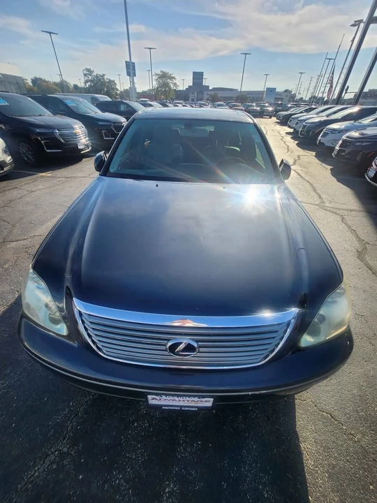 2005 Lexus LS 3rd Gen - Image 8 of 19