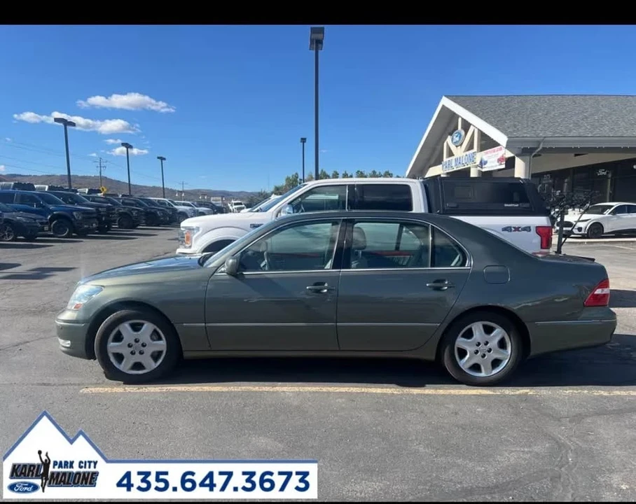 2005 Lexus LS 3rd Gen - Image 3 of 8