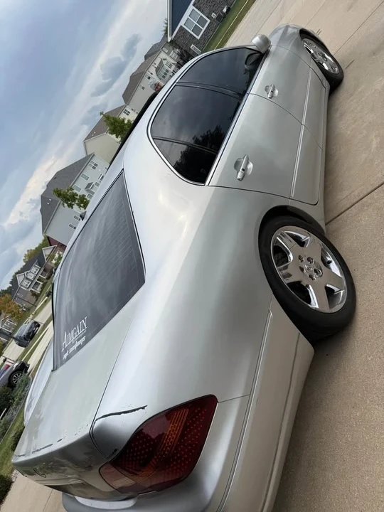 2005 Lexus LS 3rd Gen - Image 7 of 8