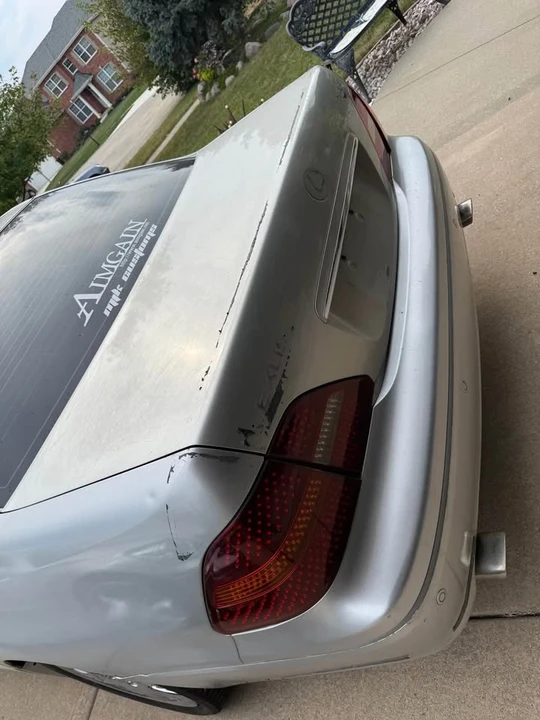 2005 Lexus LS 3rd Gen - Image 3 of 8