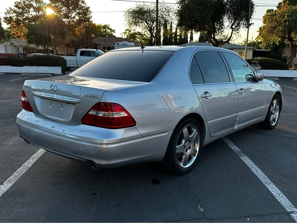 2005 Lexus LS 3rd Gen - Image 4 of 11