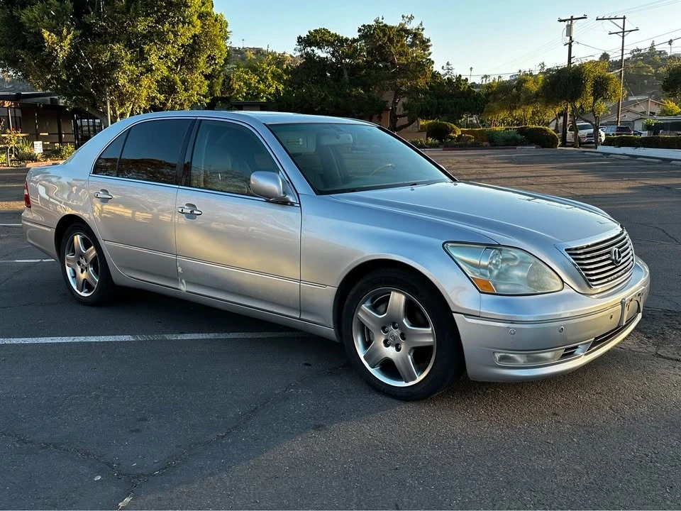 2005 Lexus LS 3rd Gen - Image 3 of 11