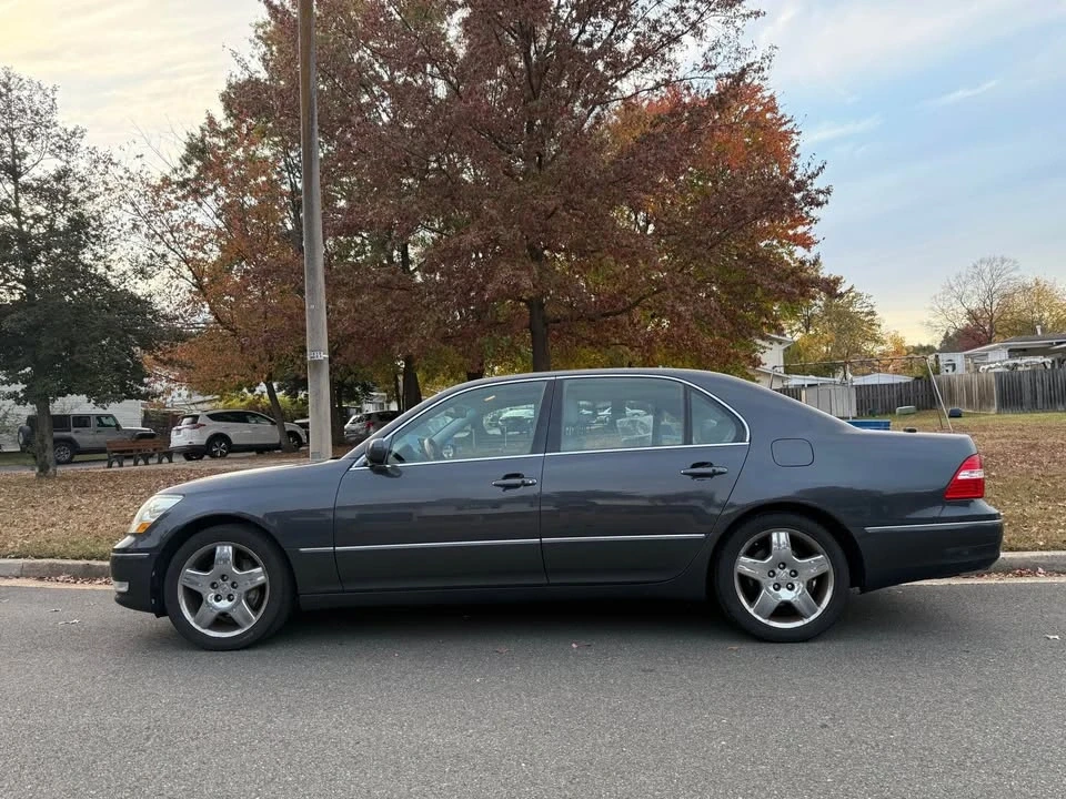 2005 Lexus LS 3rd Gen - Image 4 of 12