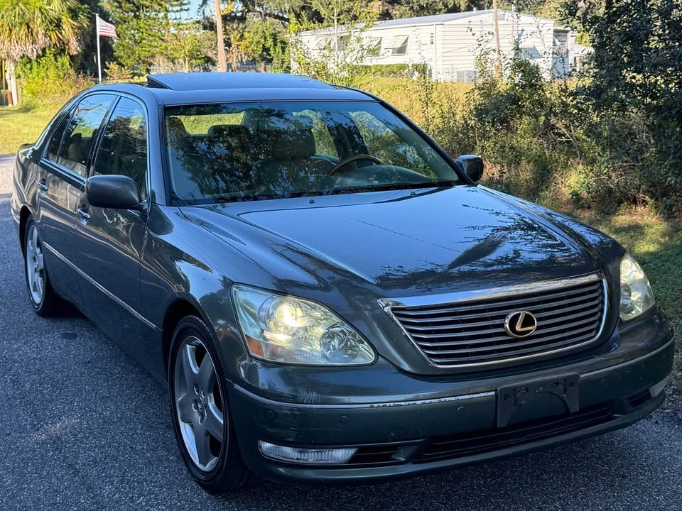 2005 Lexus LS 3rd Gen - Image 2 of 20