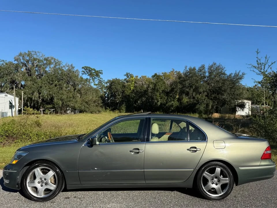 2005 Lexus LS 3rd Gen - Image 6 of 20