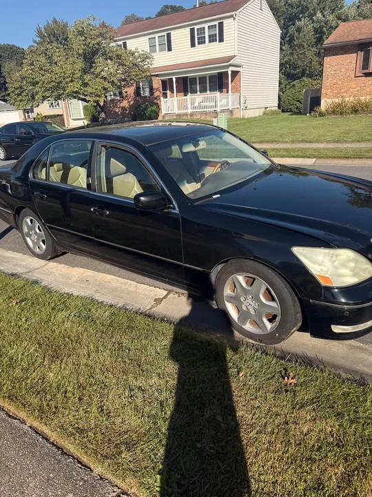 2005 Lexus LS 3rd Gen - Image 3 of 7