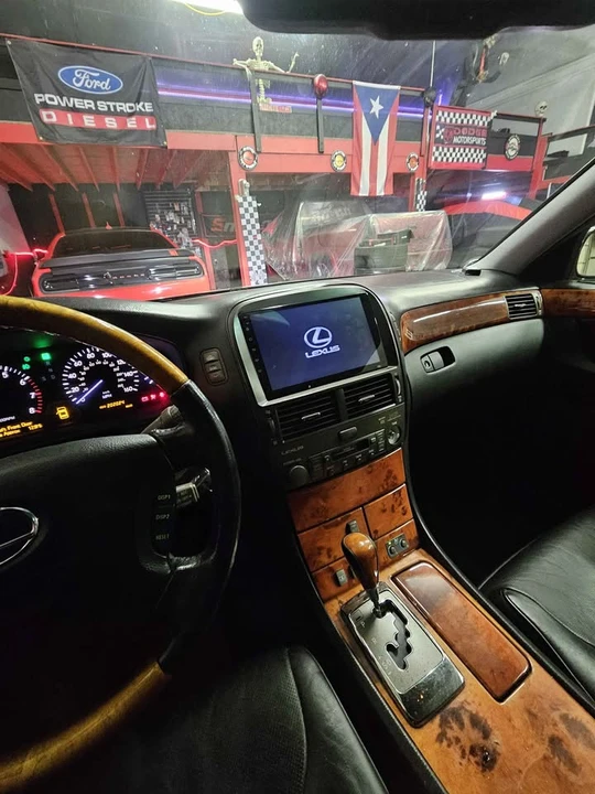 2005 Lexus LS 3rd Gen - Image 12 of 14