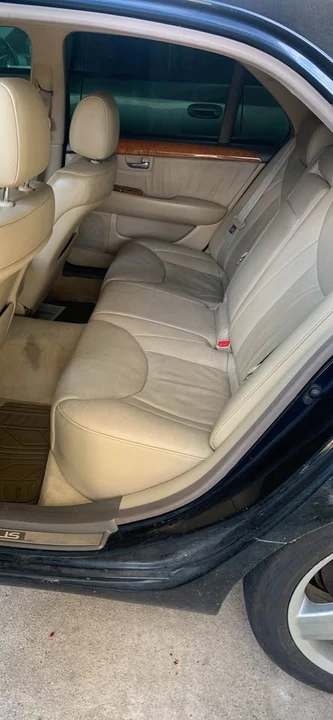 2005 Lexus LS 3rd Gen - Image 4 of 4