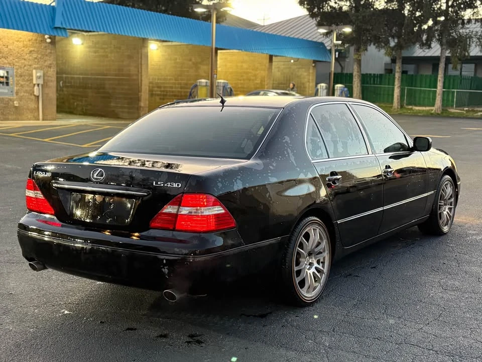 2005 Lexus LS 3rd Gen - Image 4 of 10