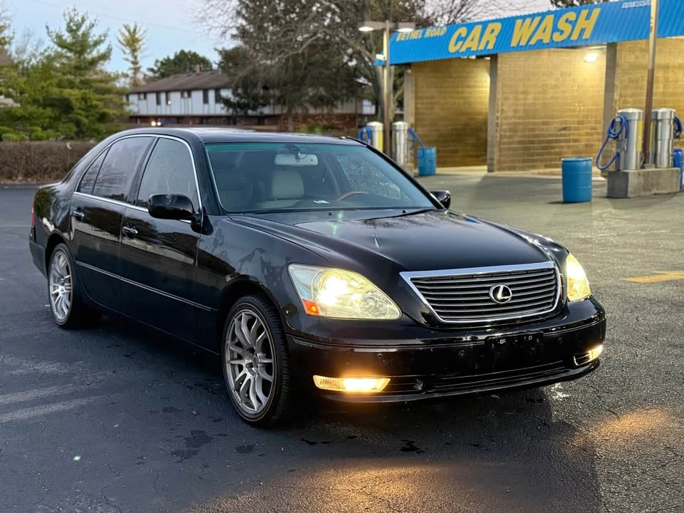 2005 Lexus LS 3rd Gen - Image 2 of 10