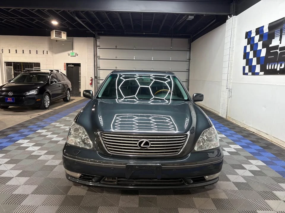 2005 Lexus LS 3rd Gen - Image 5 of 15