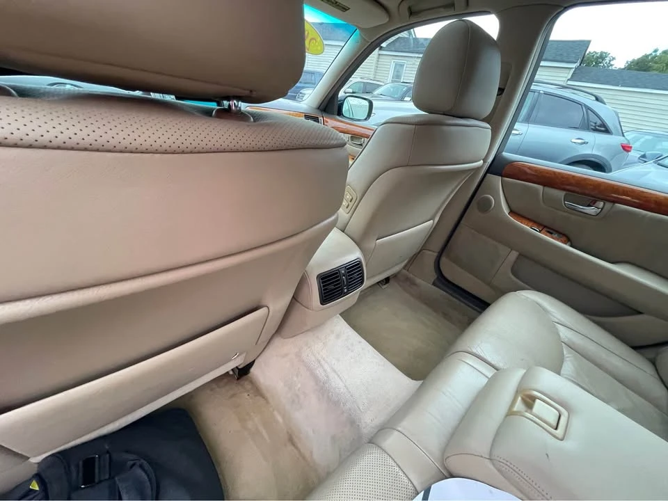 2005 Lexus LS 3rd Gen - Image 20 of 20