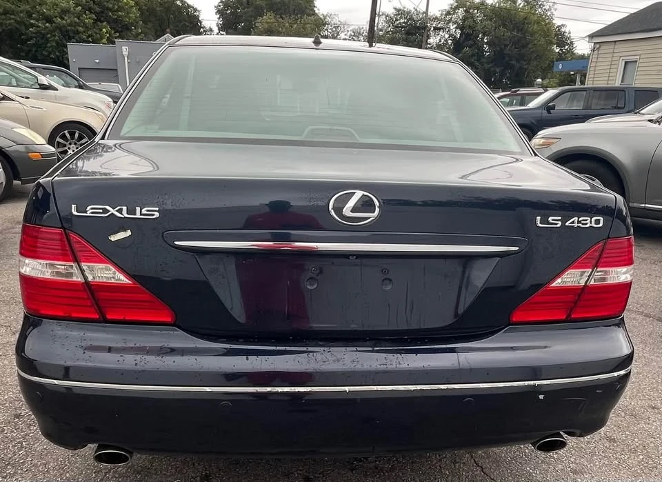 2005 Lexus LS 3rd Gen - Image 8 of 20