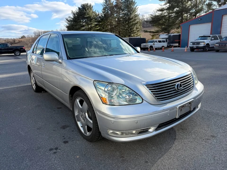 2005 Lexus LS 3rd Gen - Image 4 of 8