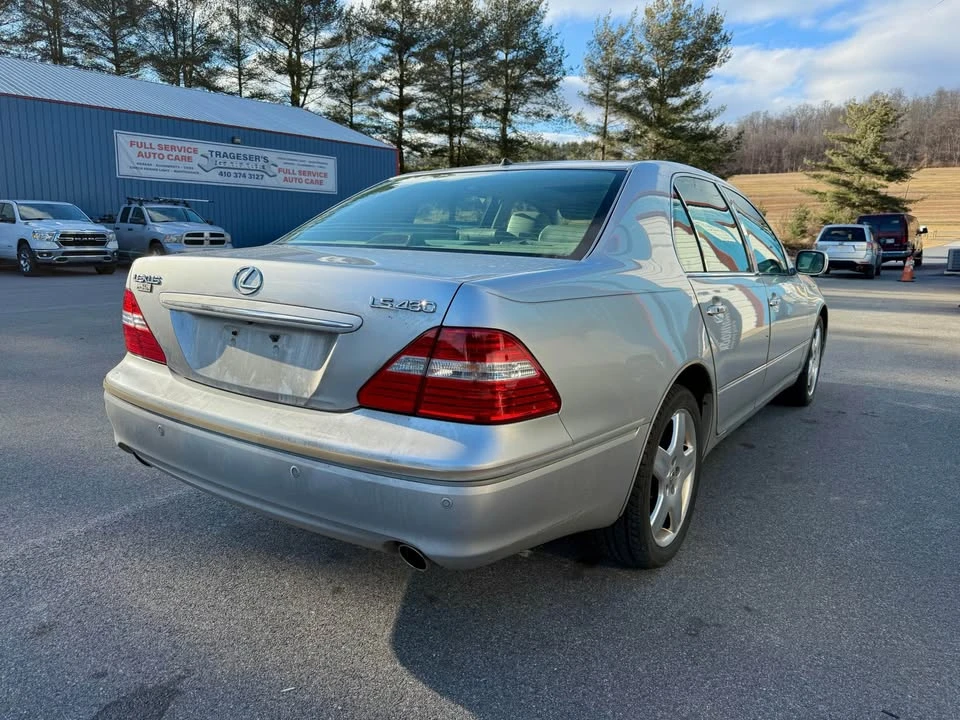 2005 Lexus LS 3rd Gen - Image 3 of 8
