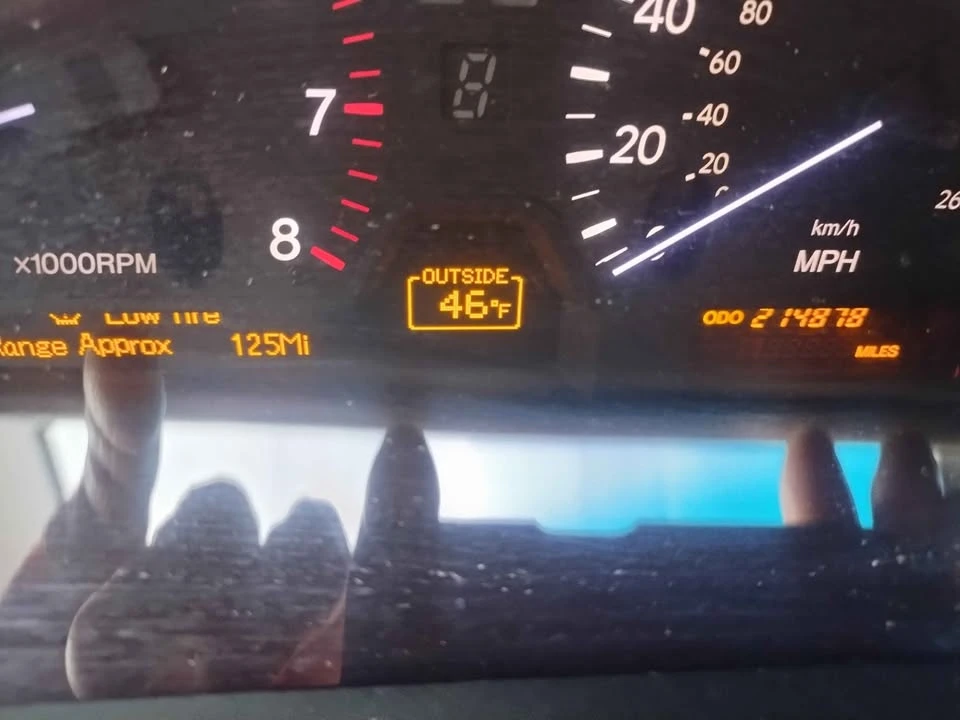 2005 Lexus LS 3rd Gen - Image 8 of 18