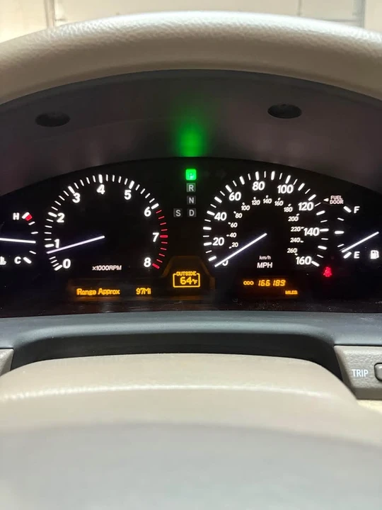 2005 Lexus LS 3rd Gen - Image 20 of 20
