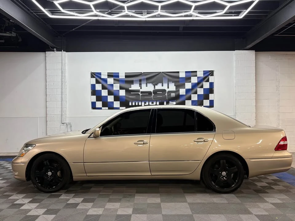2005 Lexus LS 3rd Gen - Image 4 of 20