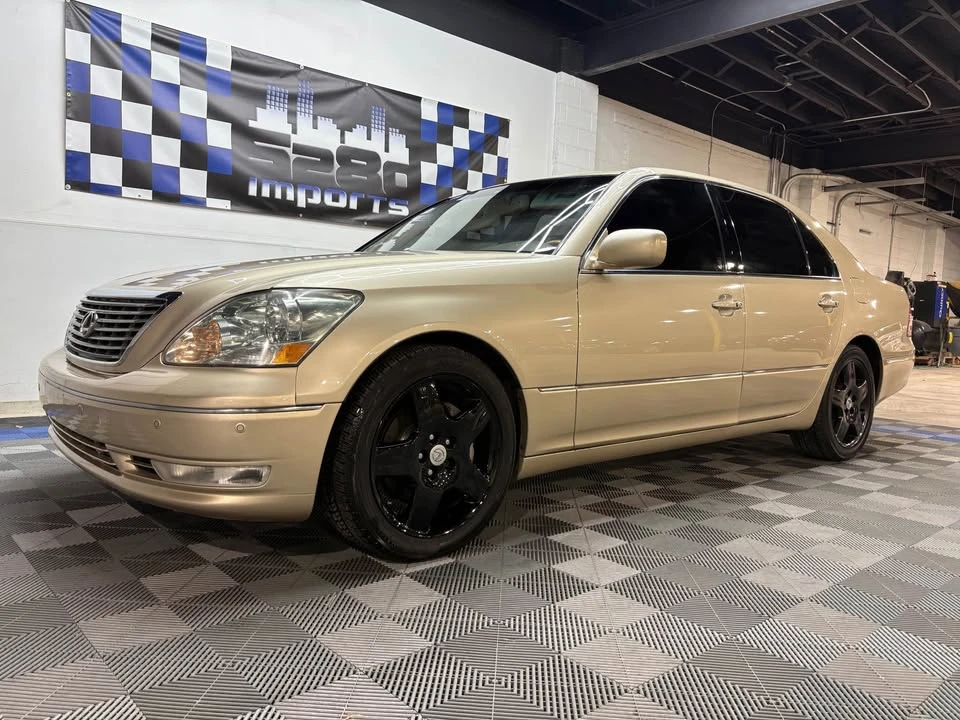 2005 Lexus LS 3rd Gen - Image 3 of 20