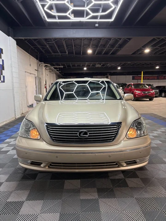 2005 Lexus LS 3rd Gen - Image 7 of 20