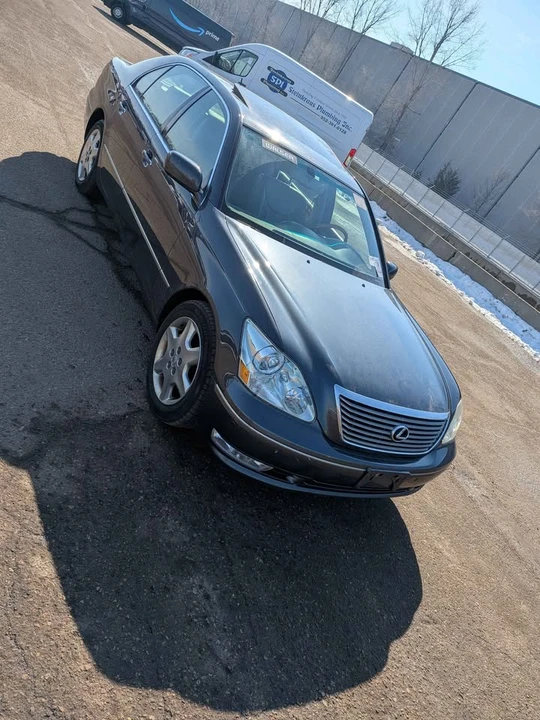 2005 Lexus LS 3rd Gen - Image 7 of 21