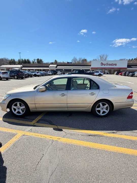 2005 Lexus LS 3rd Gen - Image 6 of 9