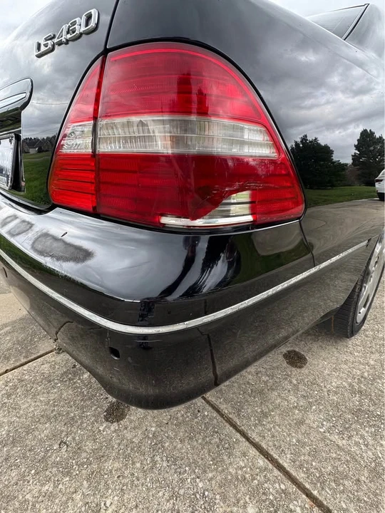 2005 Lexus LS 3rd Gen - Image 5 of 14