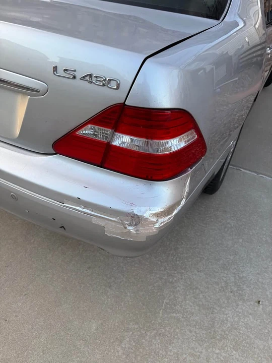 2005 Lexus LS 3rd Gen - Image 6 of 7