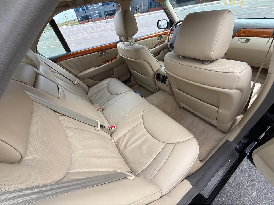 2005 Lexus LS 3rd Gen - Image 4 of 12