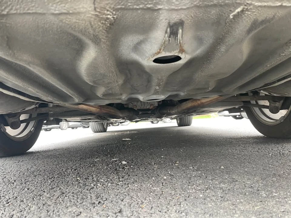 2005 Lexus LS 3rd Gen - Image 18 of 20