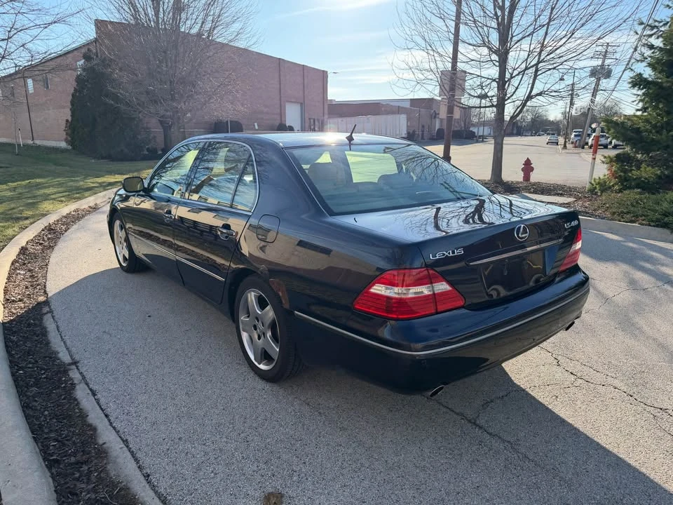 2005 Lexus LS 3rd Gen - Image 17 of 19