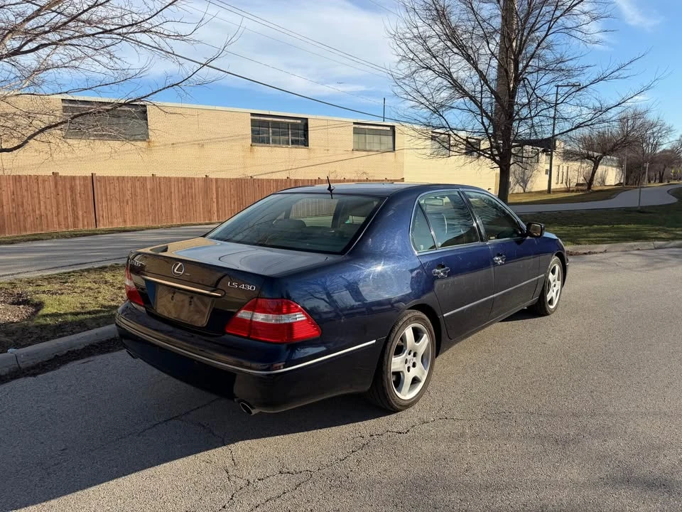 2005 Lexus LS 3rd Gen - Image 19 of 19