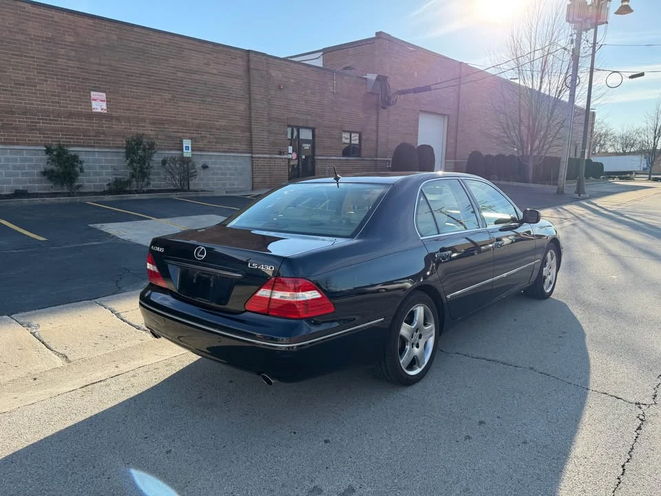 2005 Lexus LS 3rd Gen - Image 2 of 19