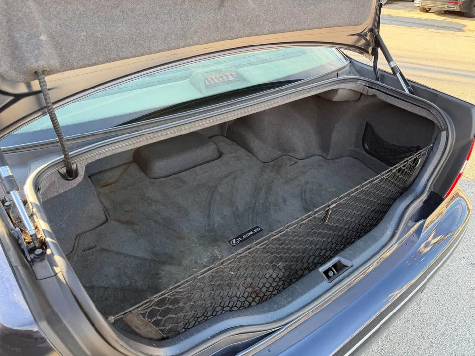 2005 Lexus LS 3rd Gen - Image 14 of 19