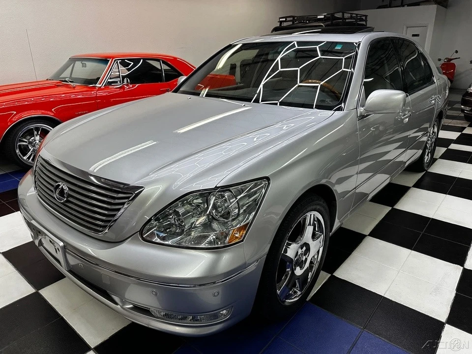 2005 Lexus LS 3rd Gen - Image 6 of 24